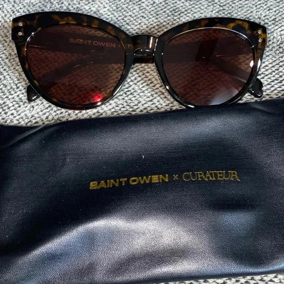 SAINT OWEN x Curateur animal print sunglasses, Cat Eye shaped with pouch - Picture 10 of 11